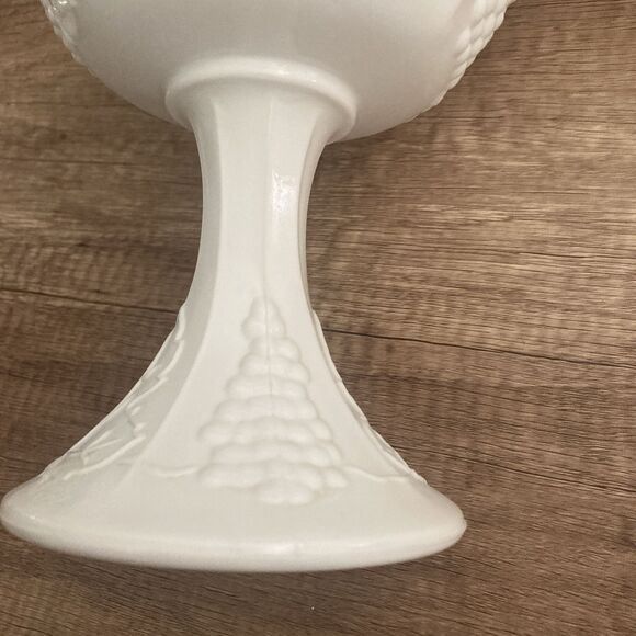 Vintage Grape Milk Glass Large Tall Compote Bowl 8" Imperial Glass Scallop - Picture 8 of 12